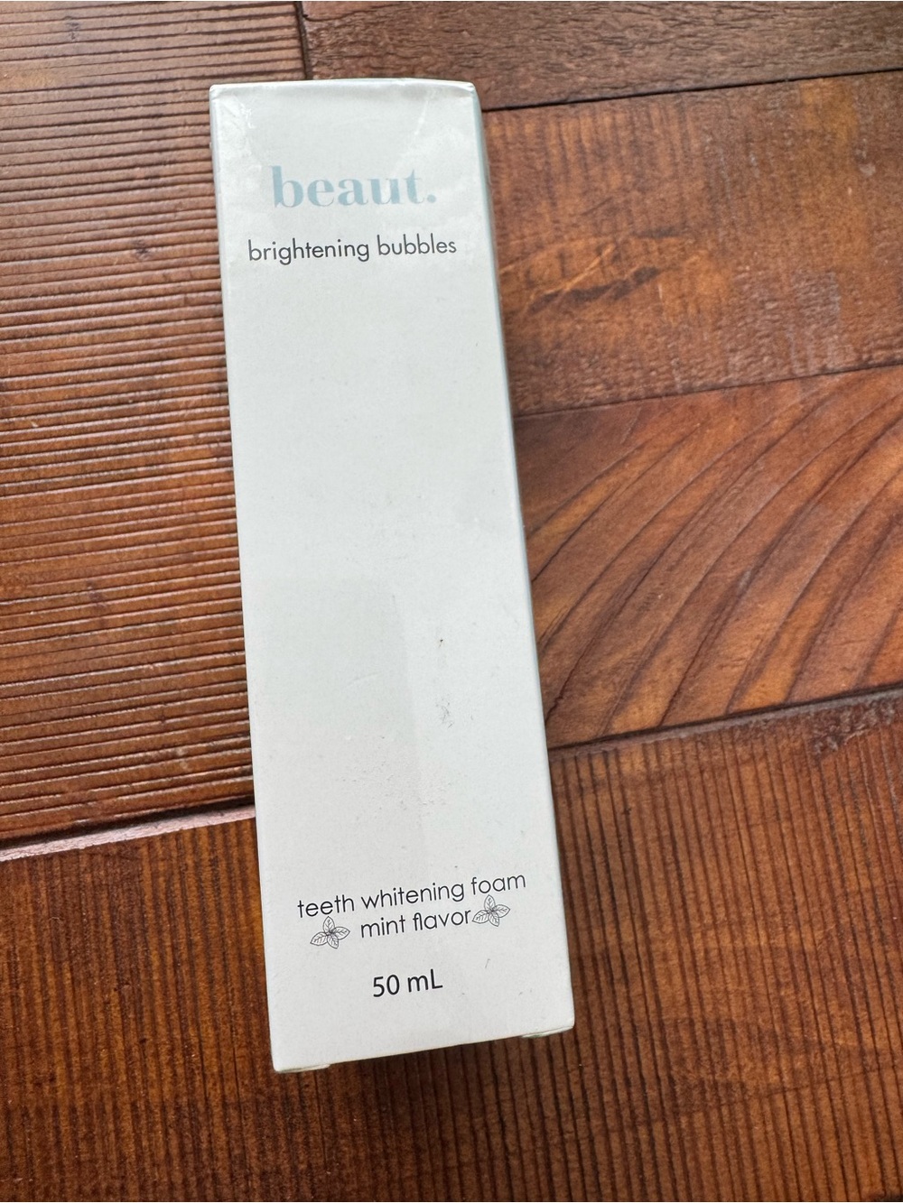 New Beaut Mint Flavored Brightening Bubbles Daily Teeth Whitening Foam